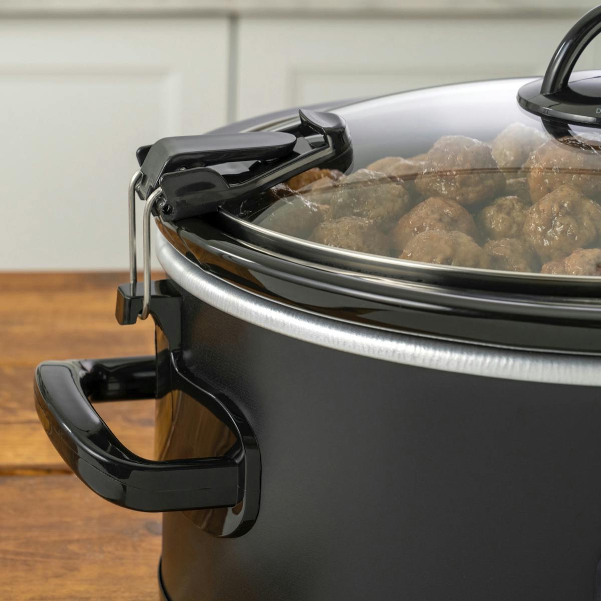 Crock-Pot® One-Touch Control 6-Quart Cook & Carry Slow Cooker, Matte Black